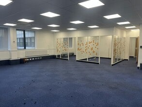 Wellington Rd, High Wycombe to rent Interior Photo- Image 2 of 9