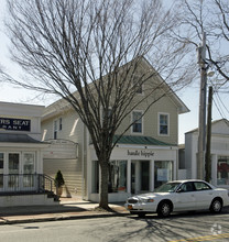 64 Jobs Ln, Southampton, NY for sale Primary Photo- Image 1 of 1