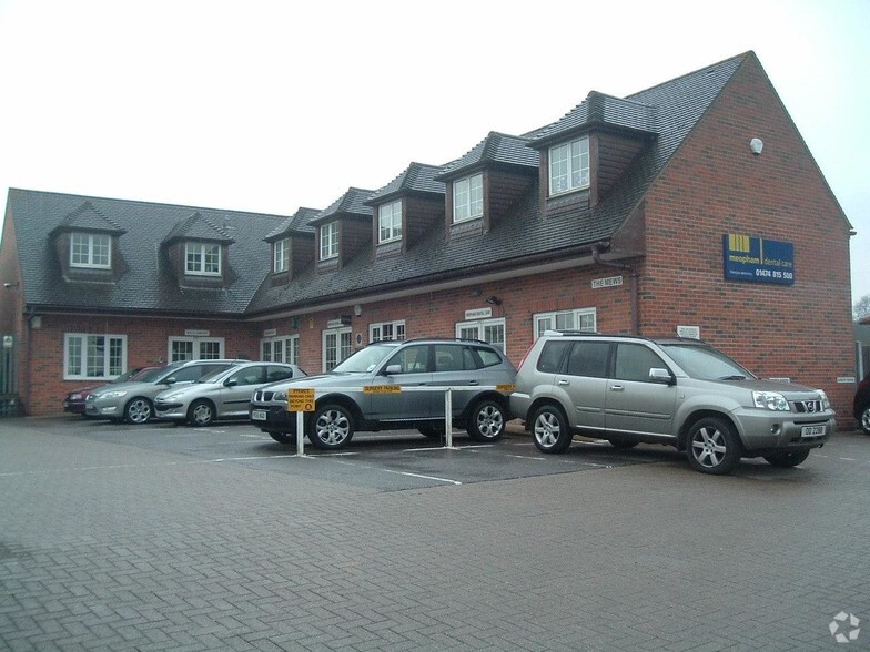 Wrotham Rd, Meopham for sale - Primary Photo - Image 1 of 1