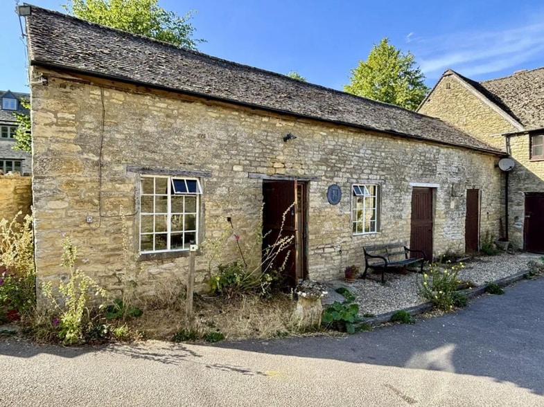 The Green, Chipping Norton to rent - Building Photo - Image 2 of 2