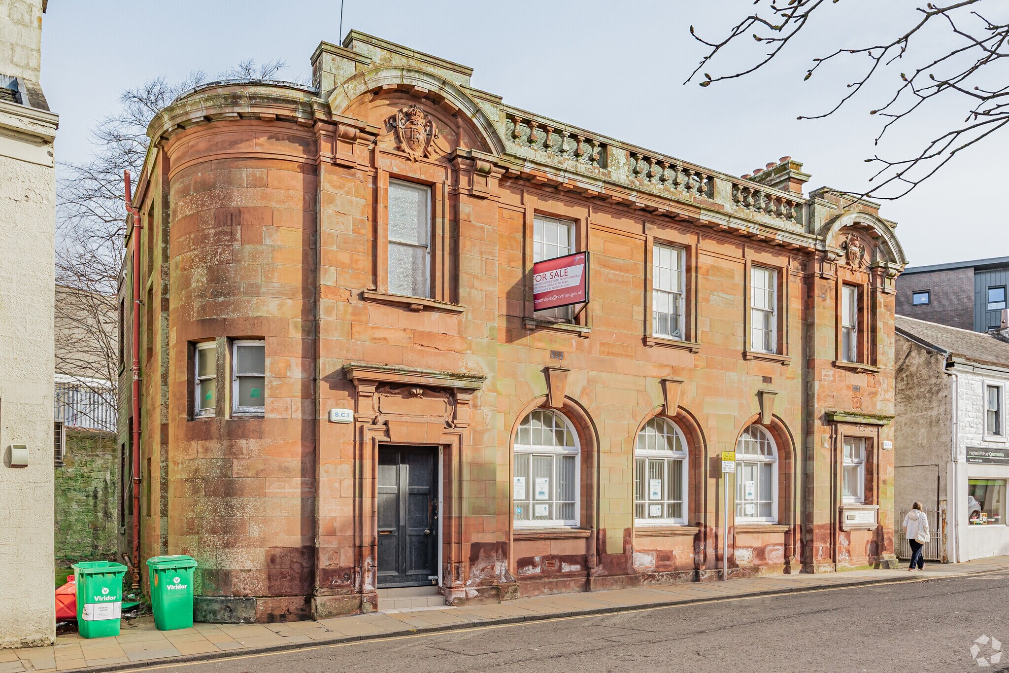 14 Anderson St, Airdrie for sale Primary Photo- Image 1 of 1