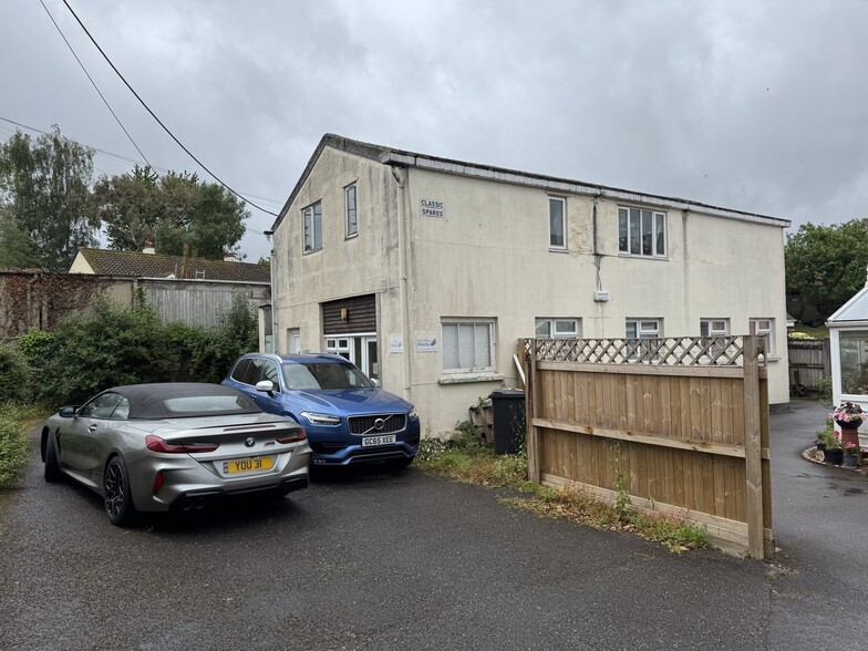 1 Churchill Close, Kenton to rent - Building Photo - Image 2 of 2