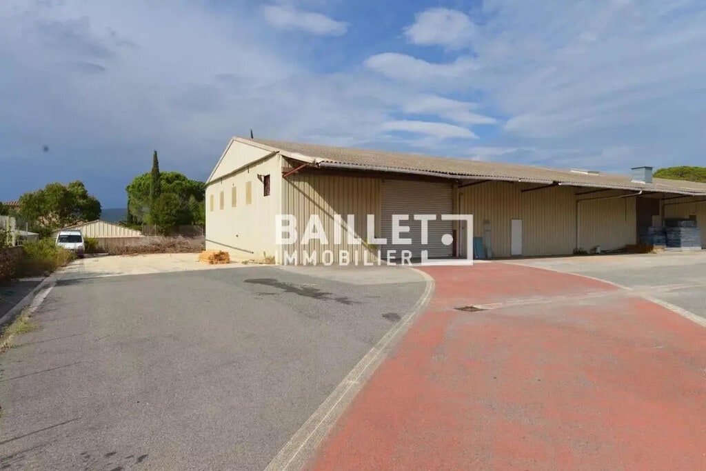 Vente Entrepôt 400 m² - Photo 1