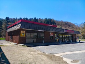 135 W Center St, Johnsonburg, PA for sale Primary Photo- Image 1 of 1