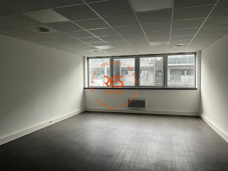 Retail in Mérignac for sale - Interior Photo - Image 2 of 3