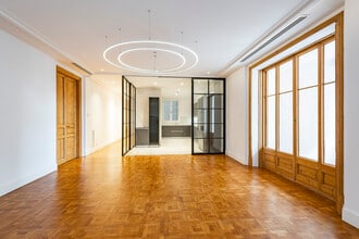 Office in Barcelona, Barcelona to rent Interior Photo- Image 2 of 38