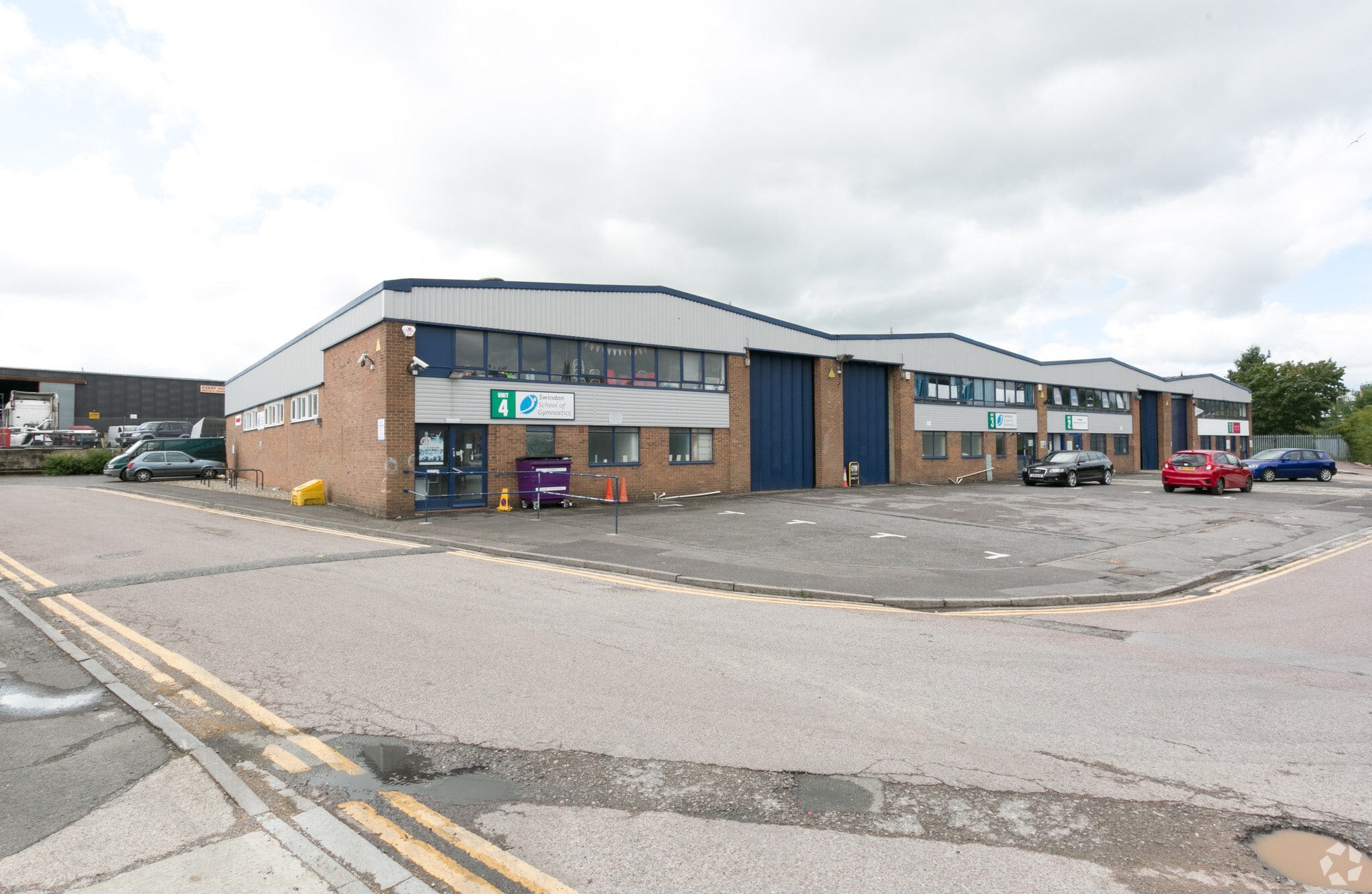 Stratton Rd, Swindon for sale Primary Photo- Image 1 of 1