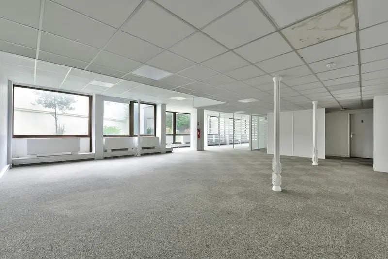 Office in Saint-Cloud to rent Interior Photo- Image 1 of 9