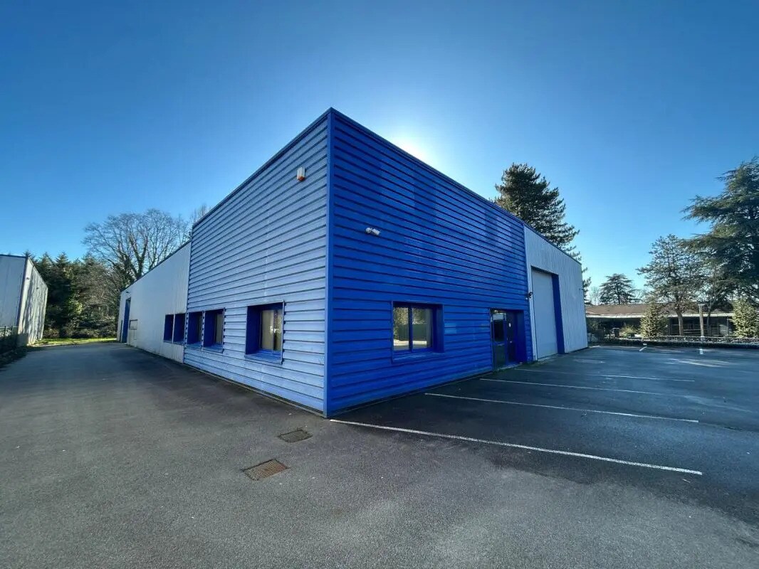 7 Avenue Louis Renault, Saint-Herblain to rent Building Photo- Image 1 of 9