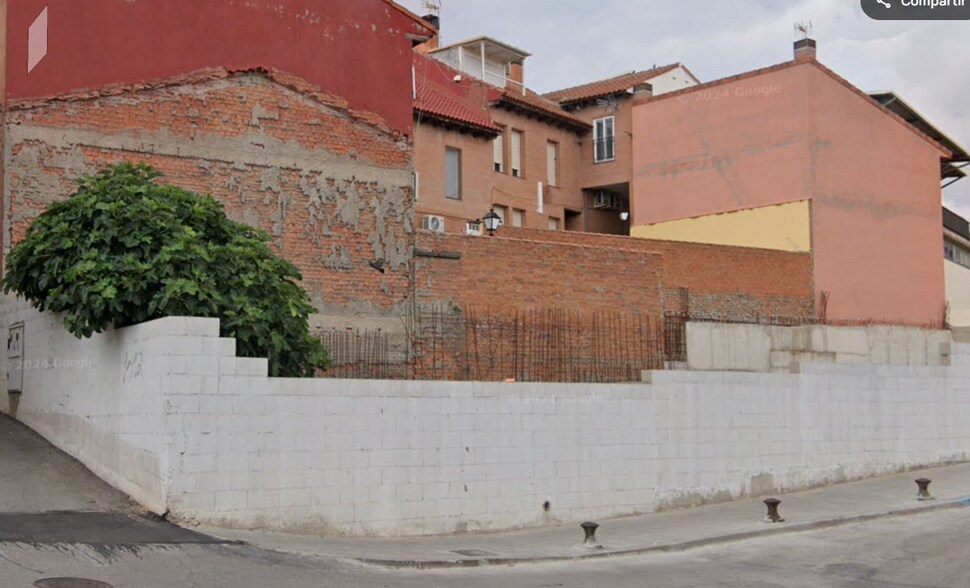 Plaza Santos Juarranz, 6, Los Santos de la Humosa, Madrid for sale - Building Photo - Image 3 of 3