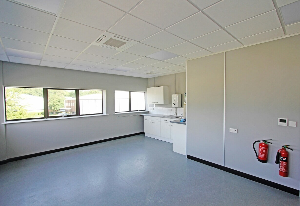 Electron Way, Eastleigh to rent Interior Photo- Image 1 of 4