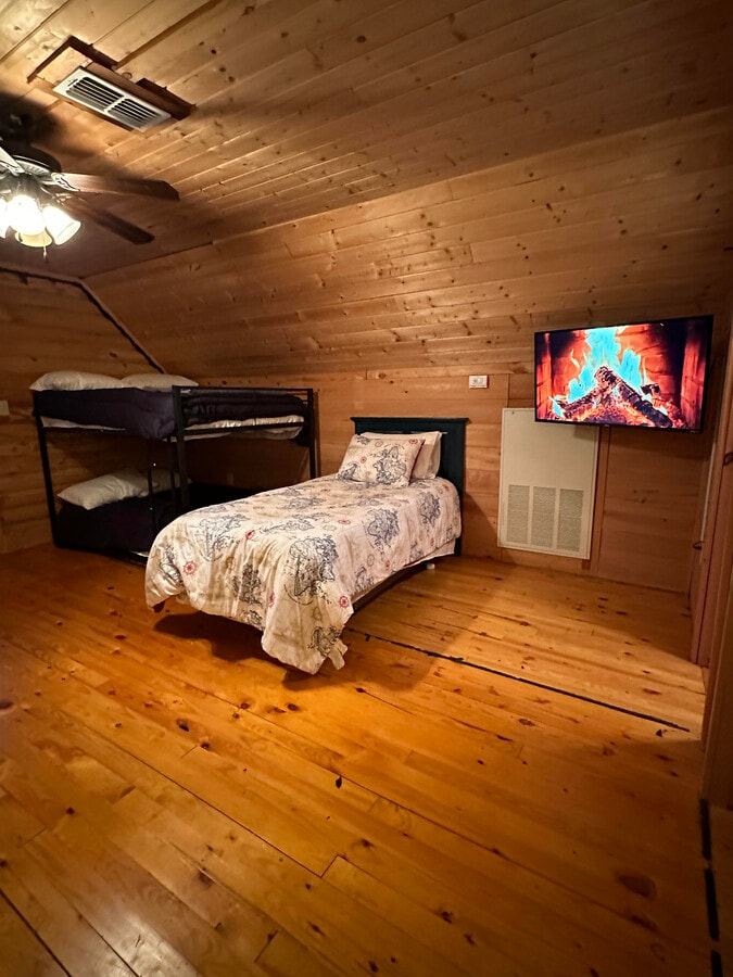 1168 Terry Gatesville Rd, Crystal Springs 39059 Log Cabin Airbnb 38