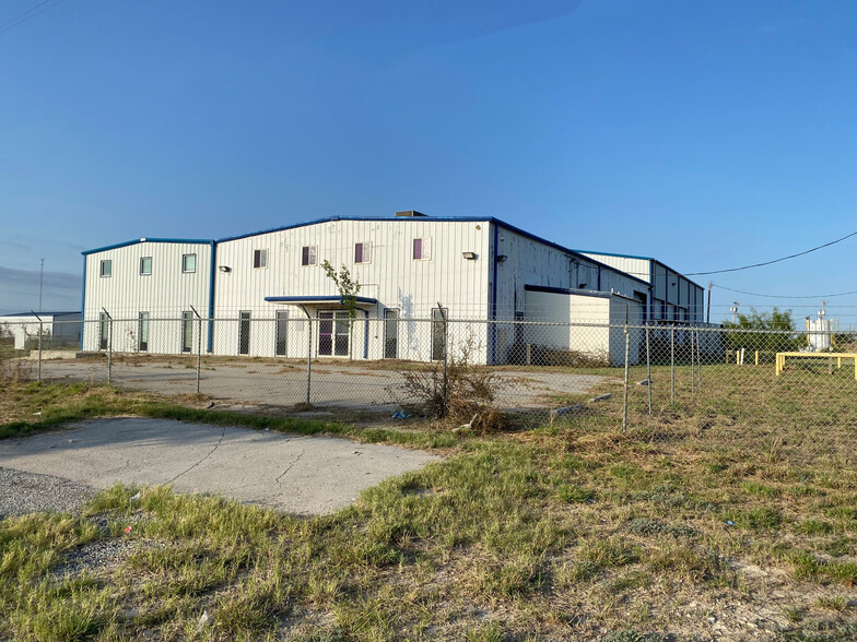 3173 Highway 277, Carrizo Springs, TX for sale - Building Photo - Image 1 of 21