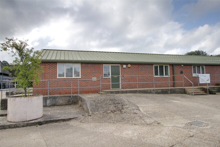 Brewer St, Bletchingley for sale - Primary Photo - Image 1 of 1