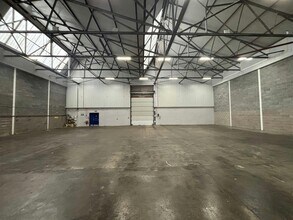 Stephenson St, Glasgow to rent Interior Photo- Image 2 of 6