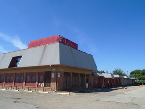 6522-6528 E Northwest Hwy, Dallas, TX for rent Building Photo- Image 1 of 16