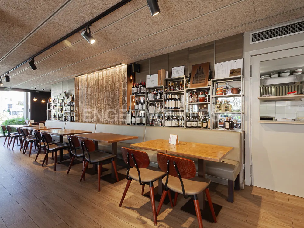 Castelldefels, BAR 08860 - Unit - - - Interior Photo - Image 2 of 8