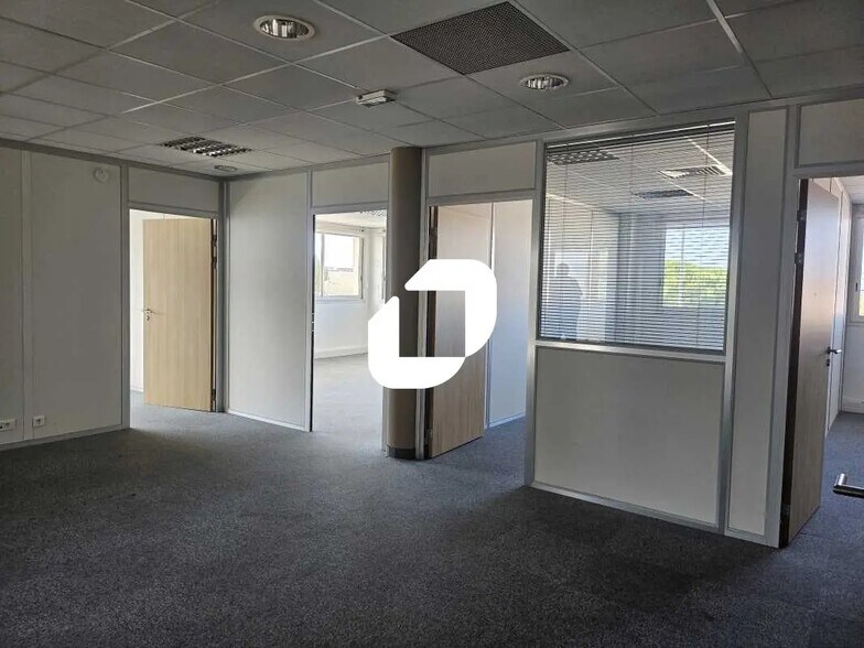 Office in Montpellier to rent - Interior Photo - Image 2 of 15