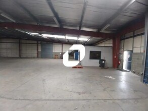 Light Industrial in Saint-Quentin-Fallavier for sale Interior Photo- Image 2 of 8