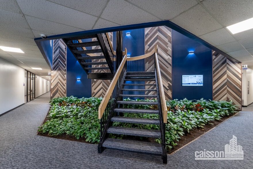 6220 WESTPARK Dr, Houston, TX to rent - Building Photo - Image 3 of 30