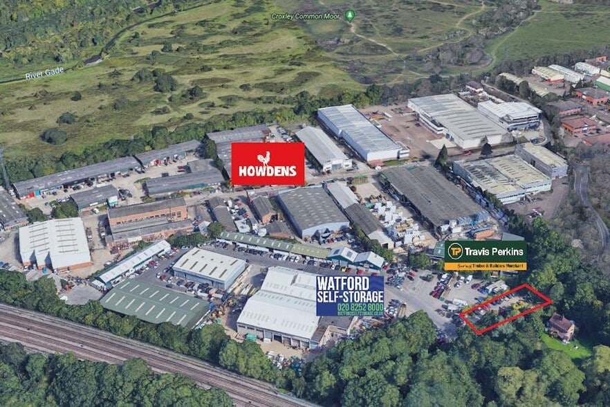 Tolpits Ln, Watford to rent - Building Photo - Image 3 of 4