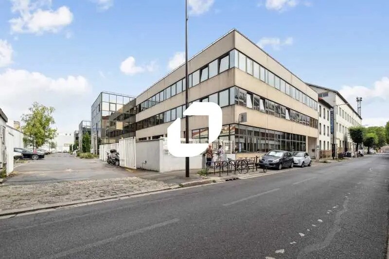 94 Rue Victor Hugo, Ivry-sur-Seine to rent - Building Photo - Image 2 of 29