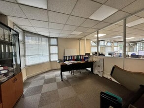 Office in Ivry-sur-Seine for sale Interior Photo- Image 2 of 8