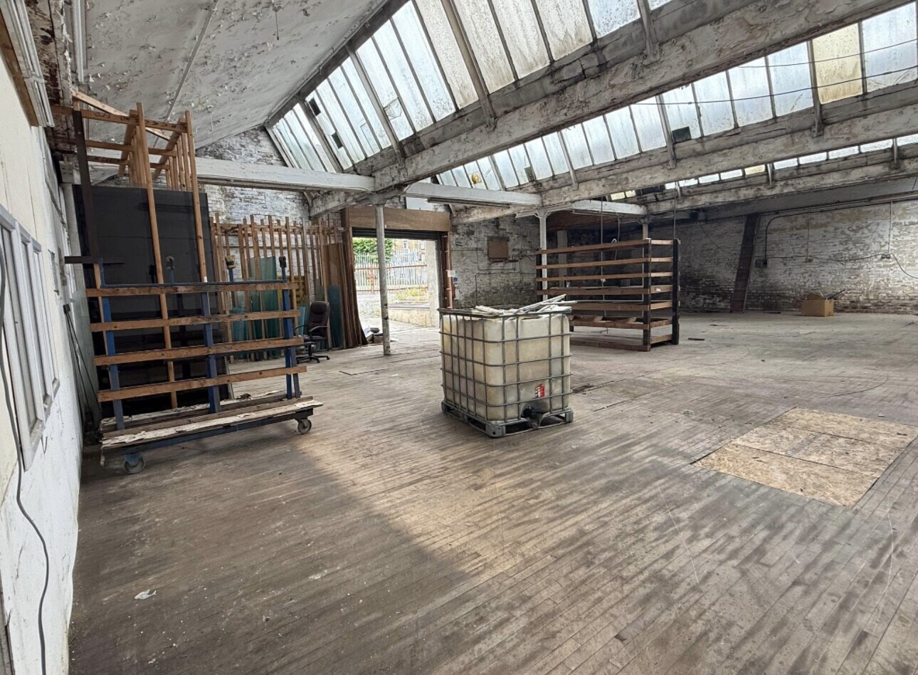 Hanson Ln, Halifax for sale Building Photo- Image 1 of 1