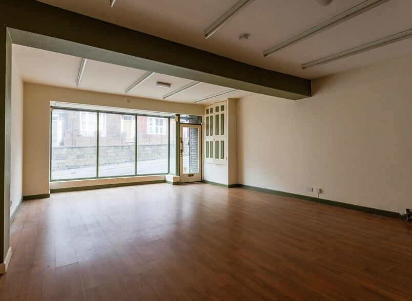 21 & 21A Zetland Rd, Loftus for sale - Interior Photo - Image 3 of 3