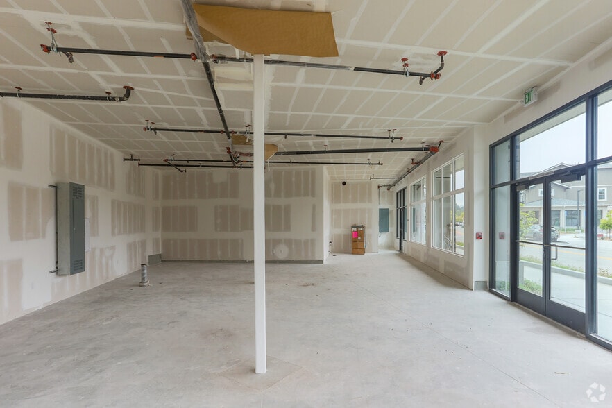 Aptos Village Retail/Office Condos portfolio of 7 properties for sale on LoopNet.co.uk - Matterport 3D Scan - Image 2 of 32