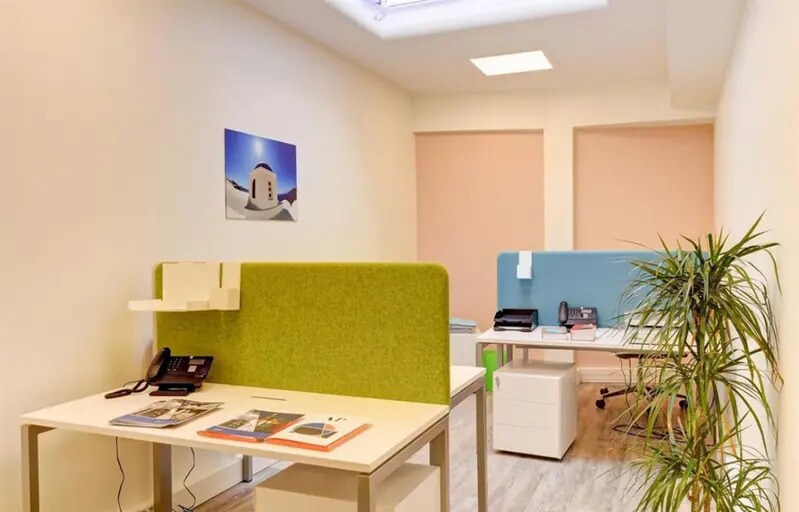 Office in Paris for sale - Interior Photo - Image 1 of 8