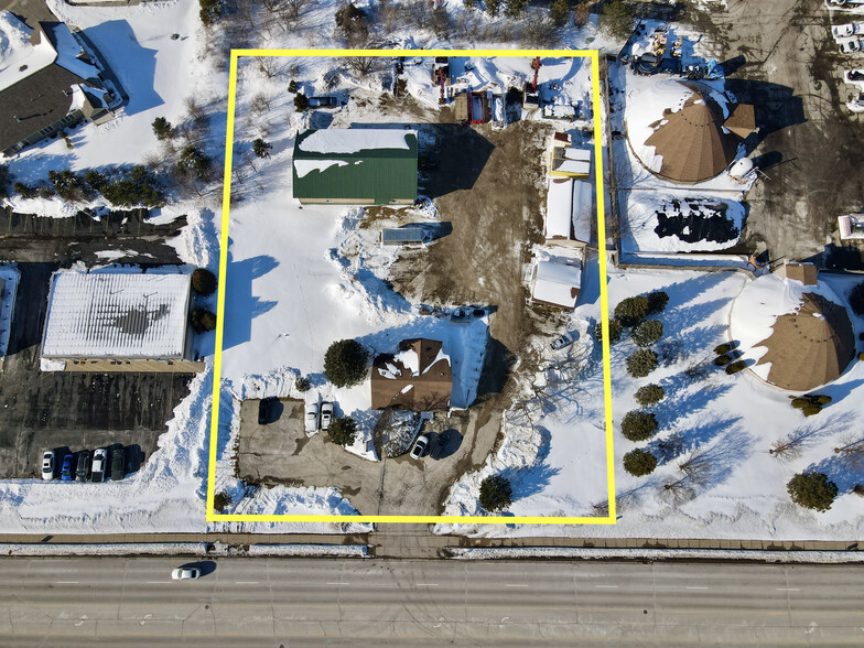 16600 W National Ave, New Berlin, WI for sale - Aerial - Image 2 of 10