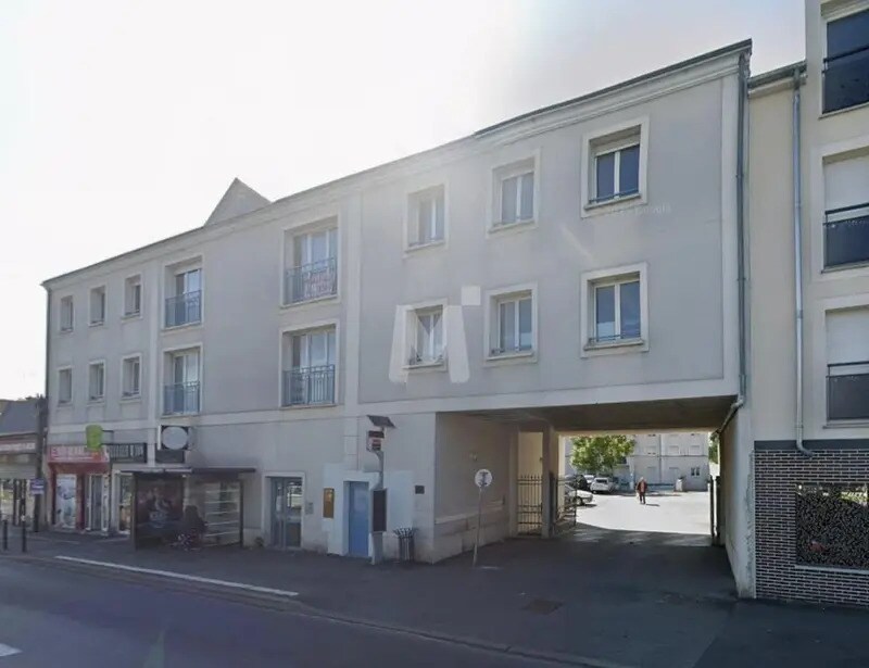 Office in Dammarie-les-Lys to rent Building Photo- Image 1 of 3