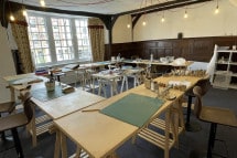 112 High St, Burford to rent Interior Photo- Image 2 of 3