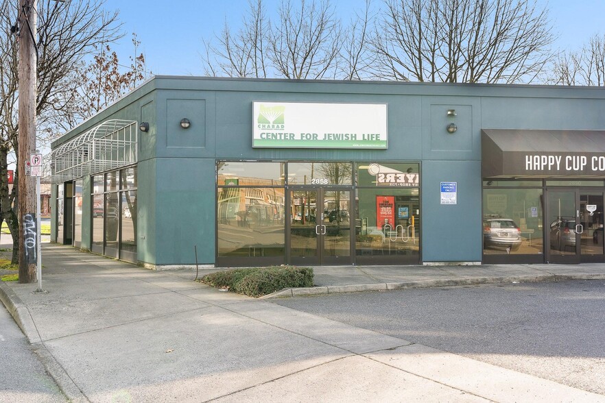 2850-2858 NE Sandy Blvd, Portland, OR for rent - Building Photo - Image 2 of 8