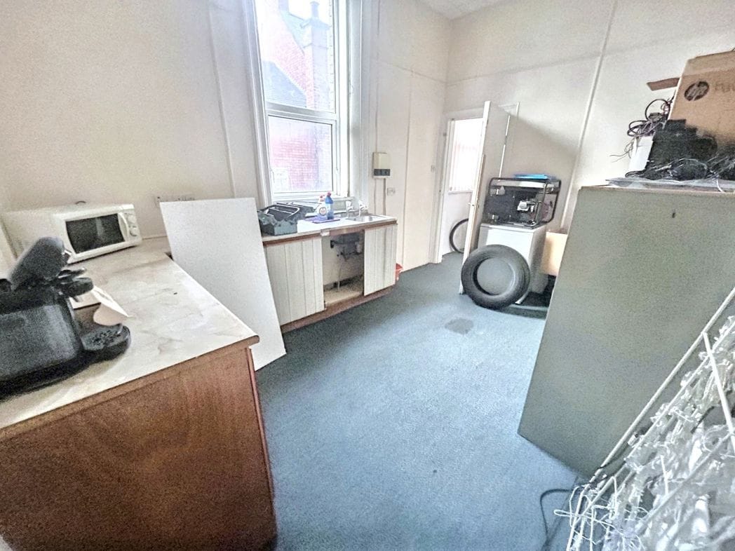 12 Headlam St, Newcastle Upon Tyne, TWR NE6 2LG - Unit 1 -  - Interior Photo - Image 2 of 7
