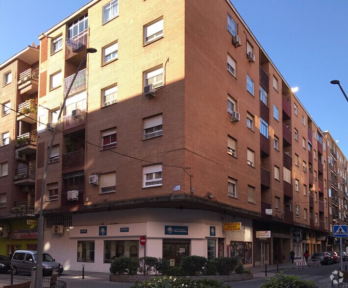 Calle Ángel del Alcázar, 56, Talavera de la Reina, Toledo to rent - Building Photo - Image 1 of 2