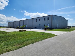 512 Commerce Ct, Clewiston, FL for rent Building Photo- Image 1 of 24