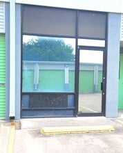 202 N Loop 1604 W, San Antonio, TX to rent Building Photo- Image 2 of 9