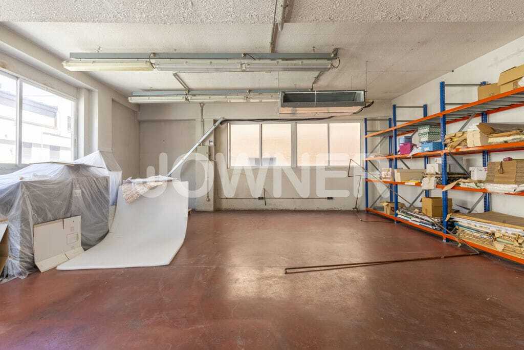 Madrid, MAD 28019 - Unit B - - Interior Photo - Image 2 of 10