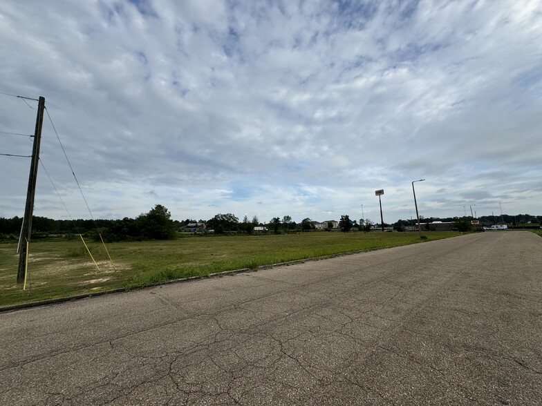 Campbell Loop & Broadacres Drive hwy, Hattiesburg, MS for rent - Other - Image 3 of 8