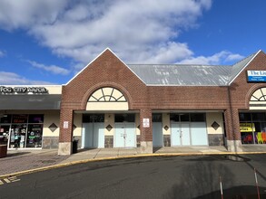 8919 New Falls Rd, Levittown, PA for rent Building Photo- Image 1 of 3