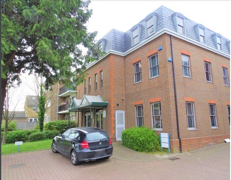 96100 Luton Rd, Harpenden, AL5 3BL UK