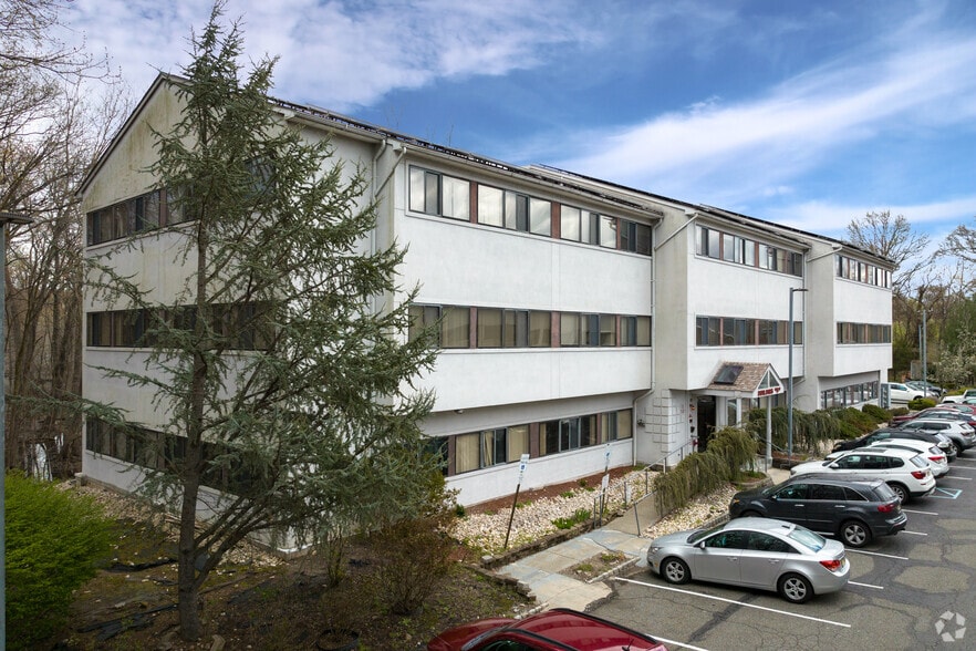 239 New Rd, Parsippany, NJ to rent - Primary Photo - Image 1 of 15