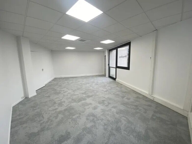 Office in Saint-Gratien to rent - Building Photo - Image 3 of 8