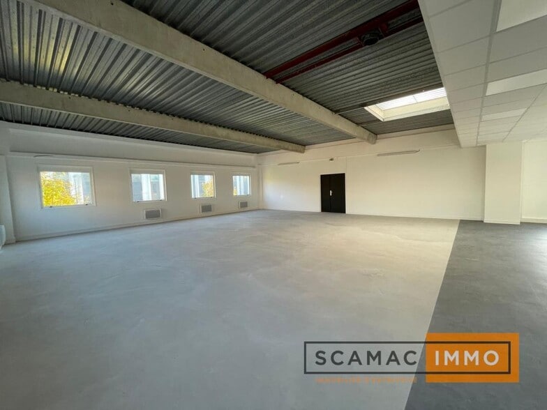 Industrial in Verrières-le-Buisson to rent - Building Photo - Image 3 of 15