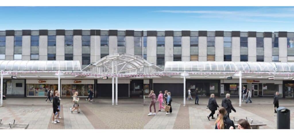 40-90 Queensway, Stevenage to rent Building Photo- Image 1 of 1