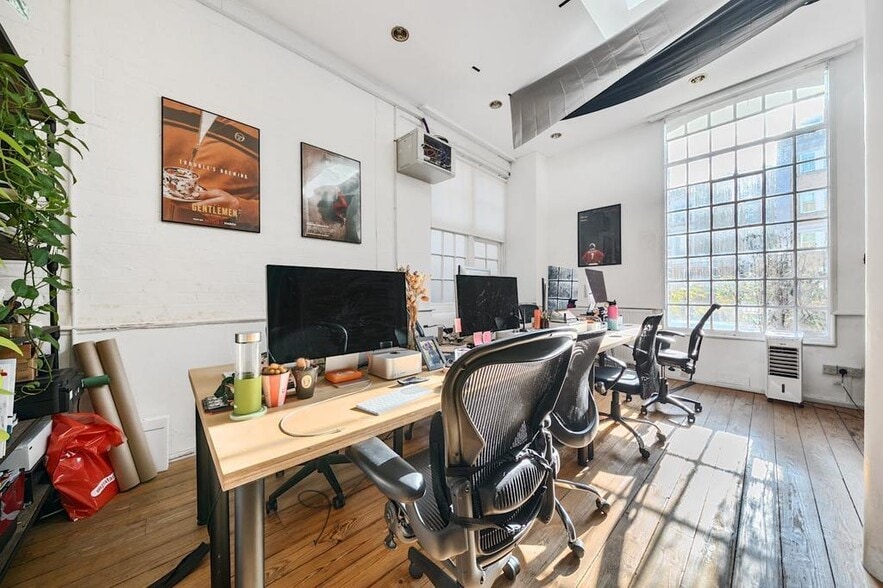 38 Kingsland Rd, London to rent - Building Photo - Image 3 of 23