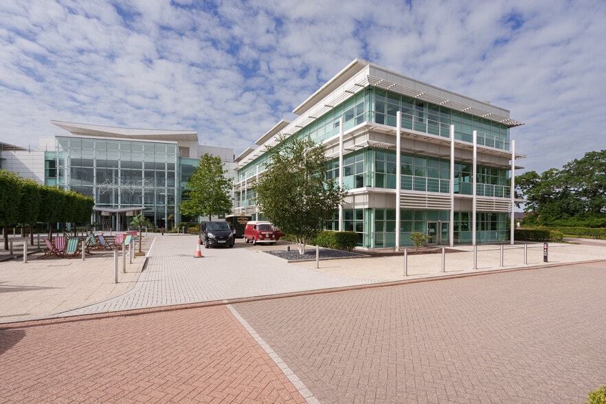 Blythe Valley Park, Solihull to rent - Building Photo - Image 3 of 22