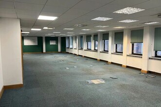 6-10 Leigh Rd, Eastleigh to rent Interior Photo- Image 2 of 2